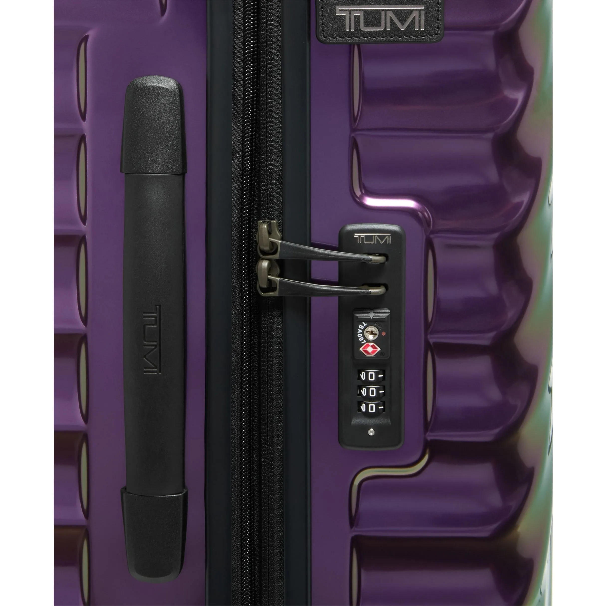 19 Degree Extended Trip Expandable 4 Wheeled Packing Case