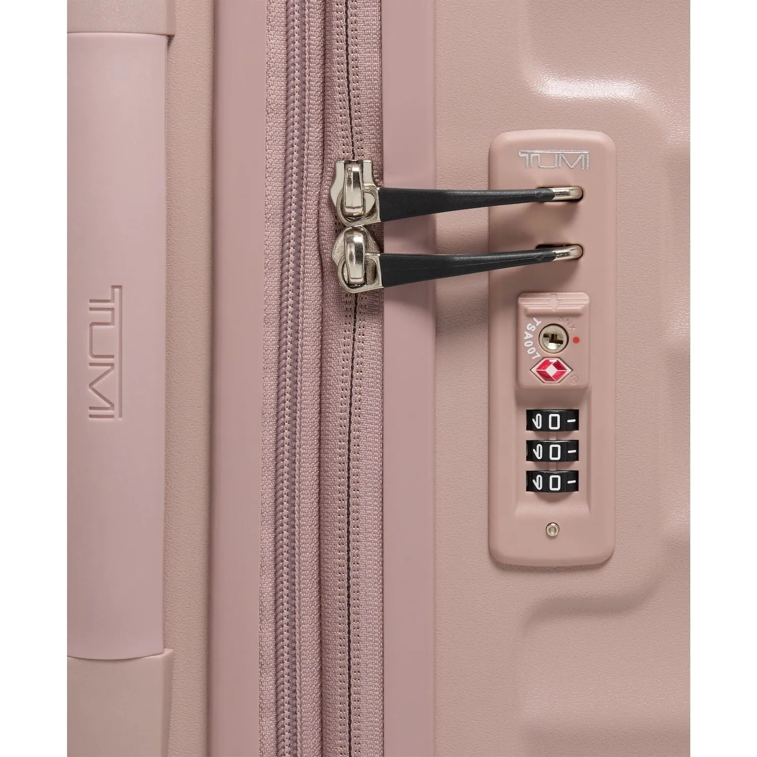 19 Degree Extended Trip Expandable 4 Wheeled Packing Case