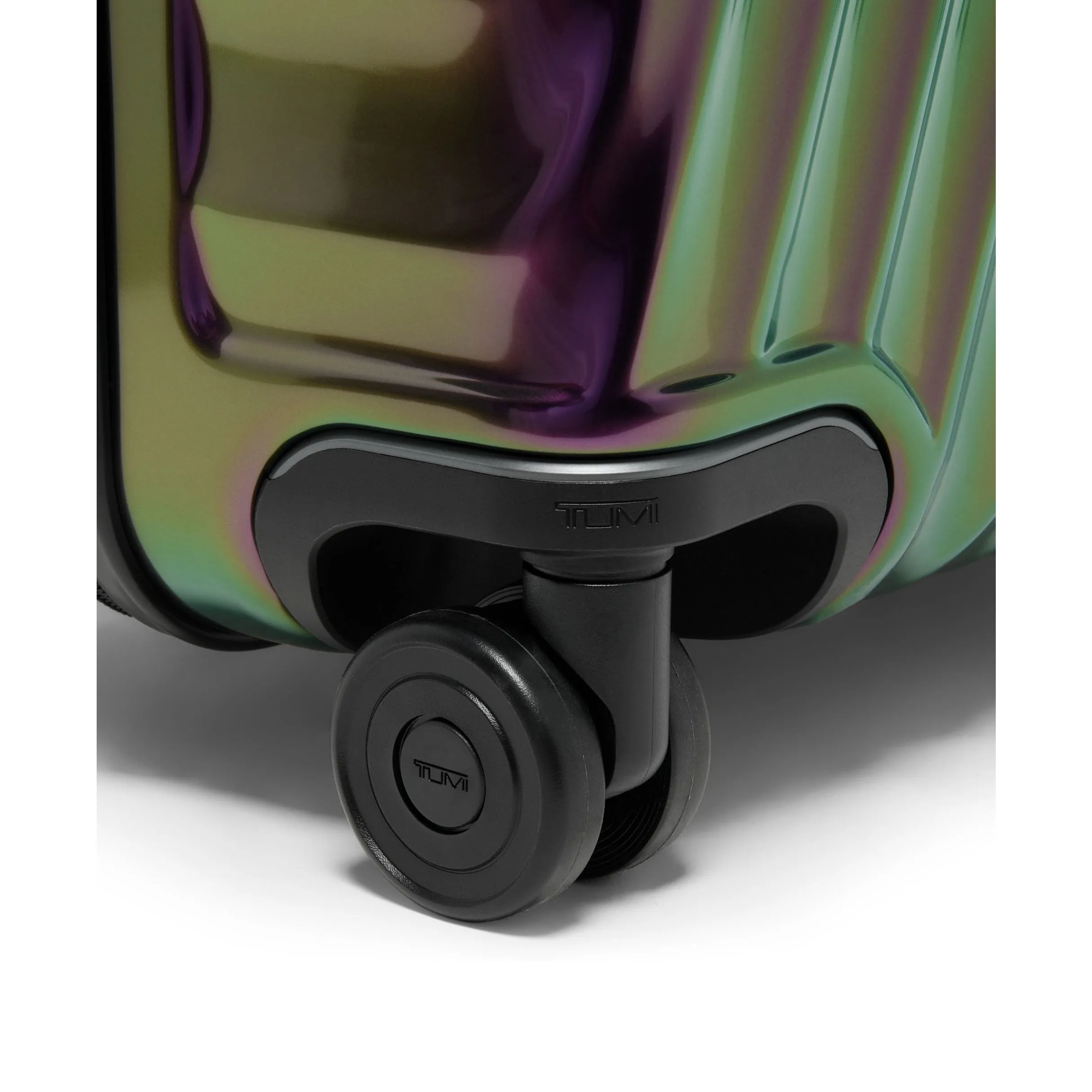 19 Degree Extended Trip Expandable 4 Wheeled Packing Case