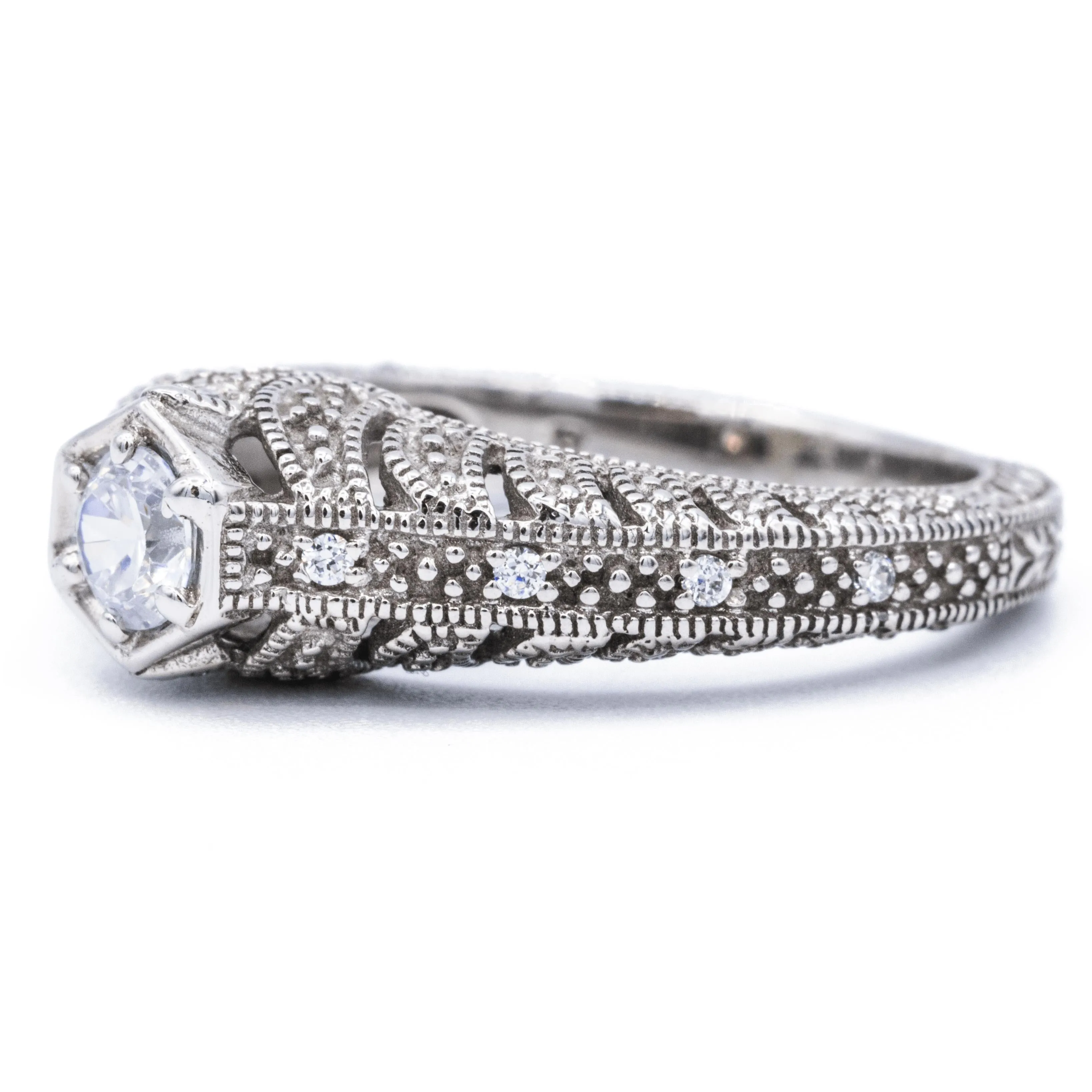 4mm Round Center 14K White Solid Gold Milgrain Design Ring