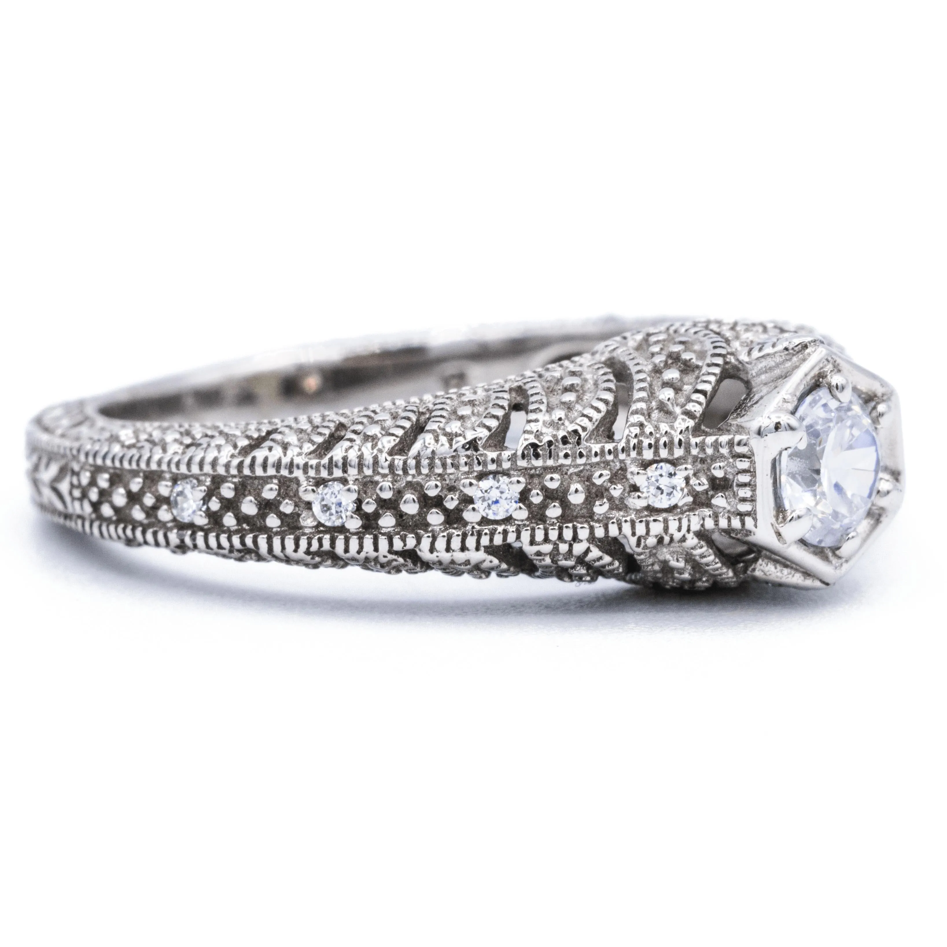 4mm Round Center 14K White Solid Gold Milgrain Design Ring