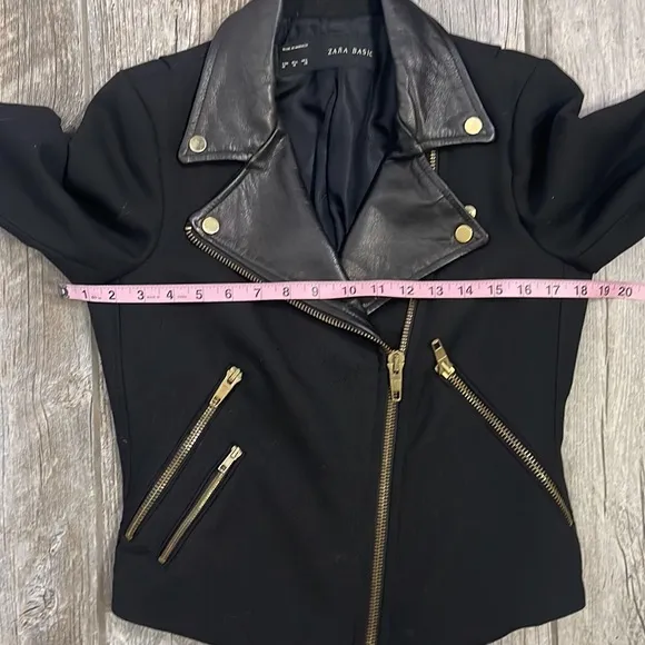 (70% OFF) EUC Zara Genuine Leather Trim BLACK Moto jacket MEDIUM MSRP: $228