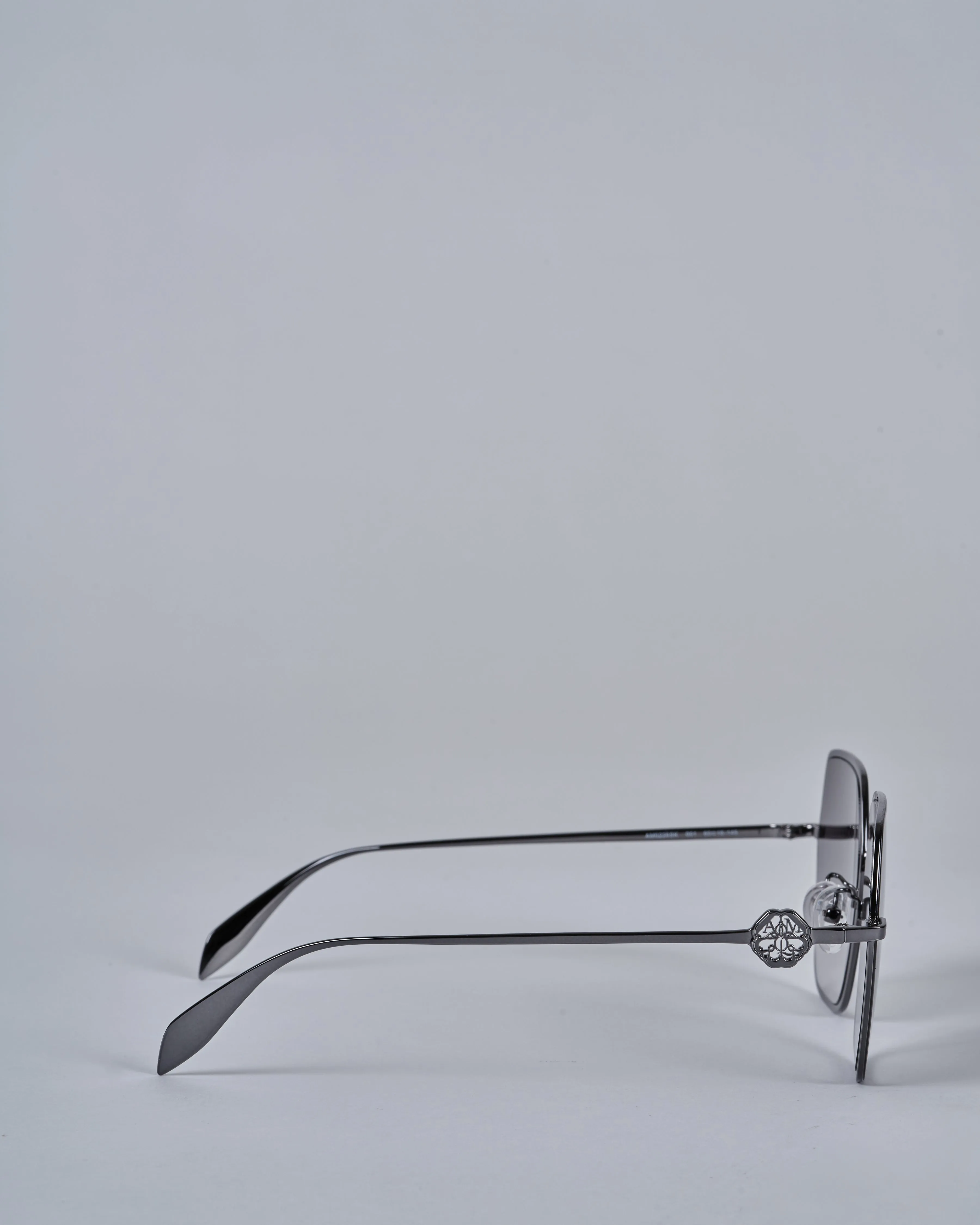 am0226sk- 001 - ruthenium - grey