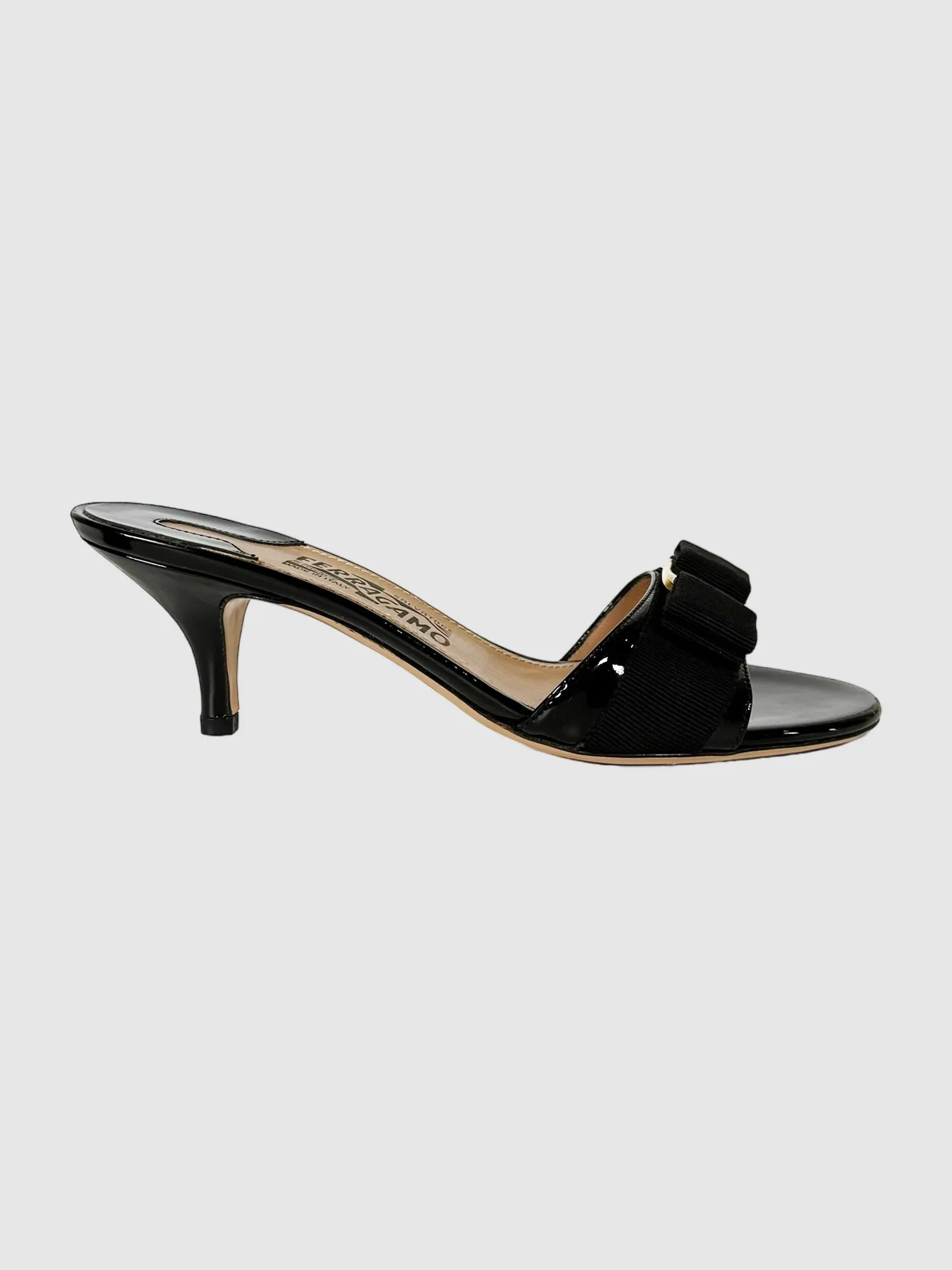Bow Accent Kitten Heel - Size 6