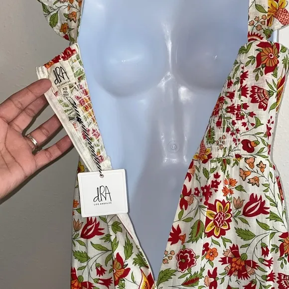 dRA Los Angeles Beautiful Floral Square Neckline Ruffle  Shoulder Dress