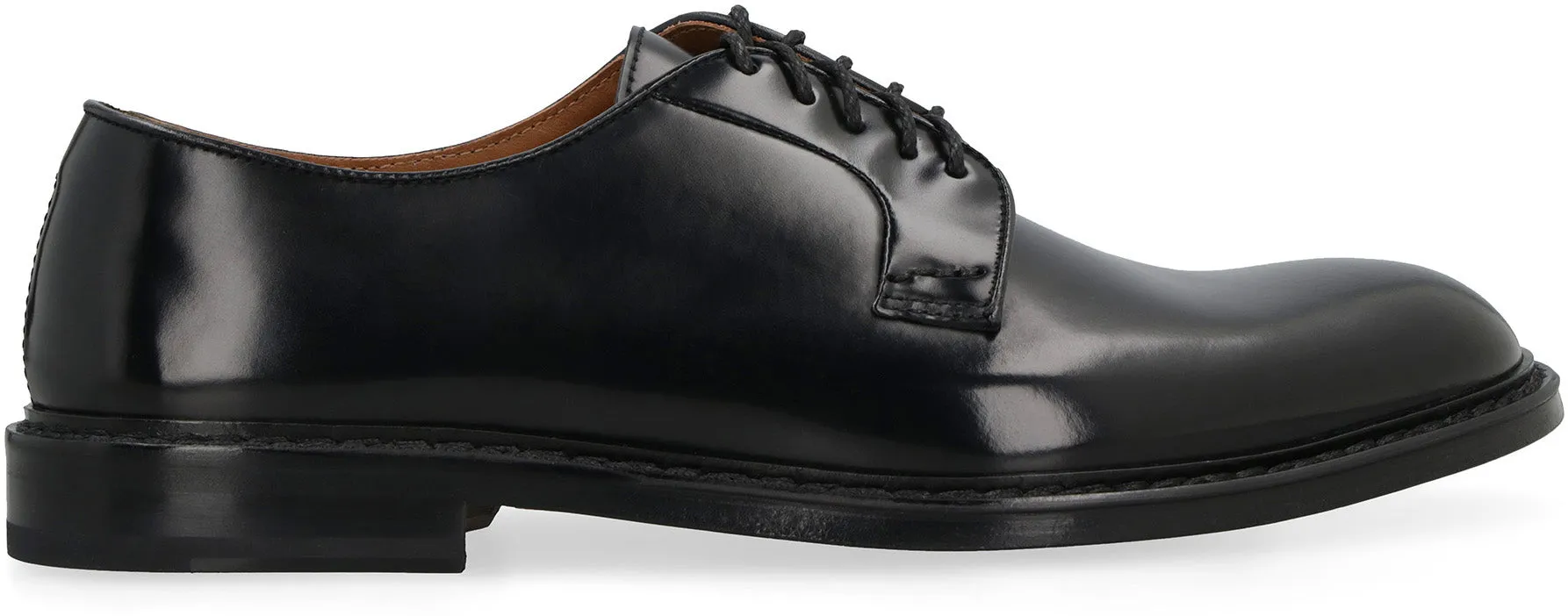 Leather lace-up shoes