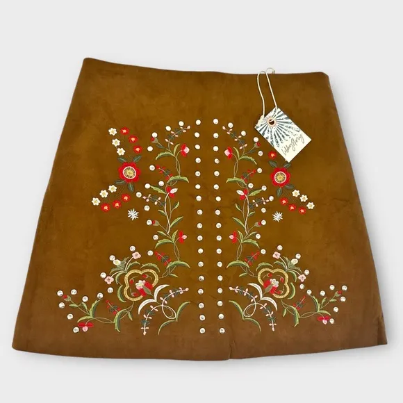 Libby Story Skirt size‎ L NWT Embroidered Floral Faux Leather Studded