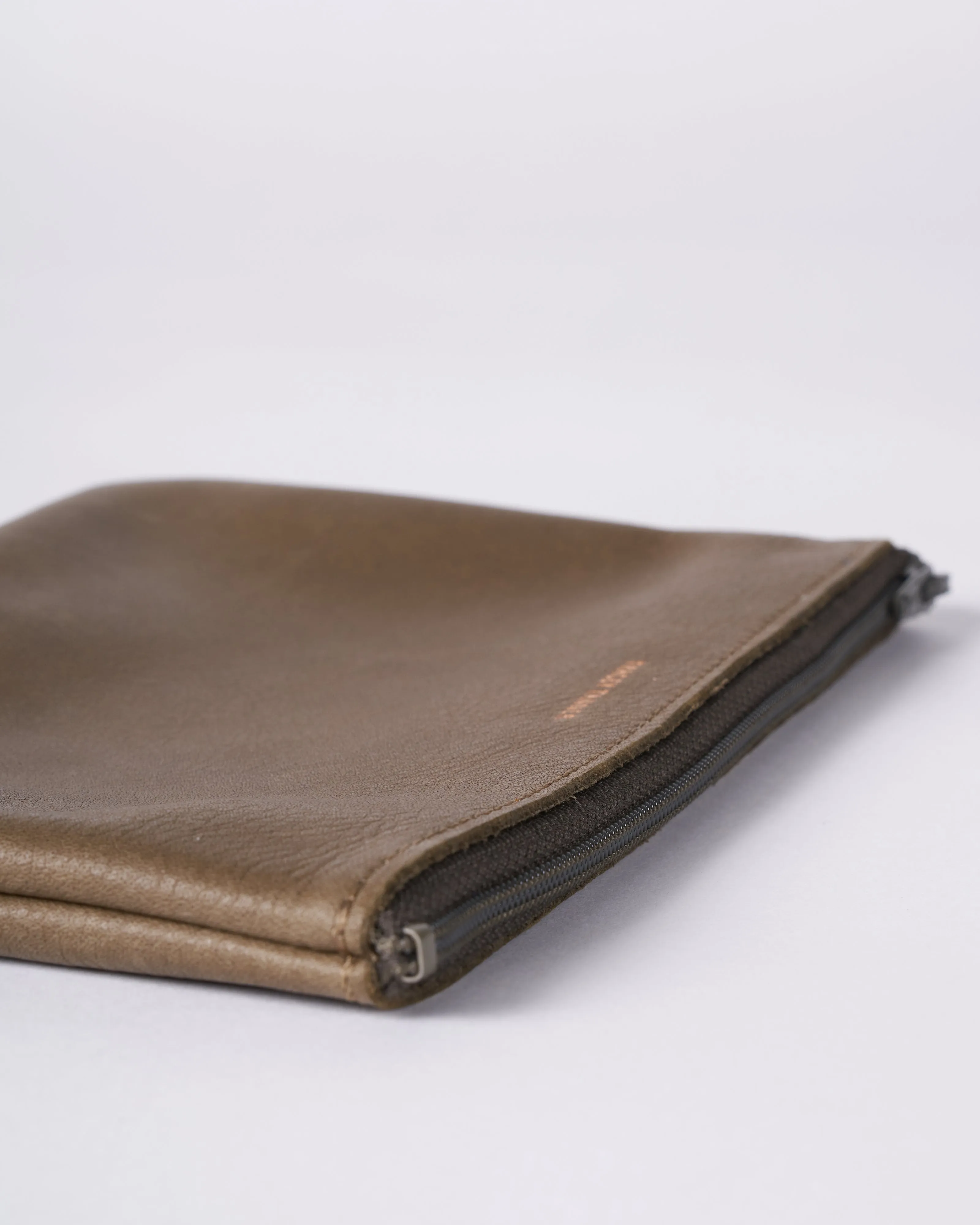 medium zip pouch - olive