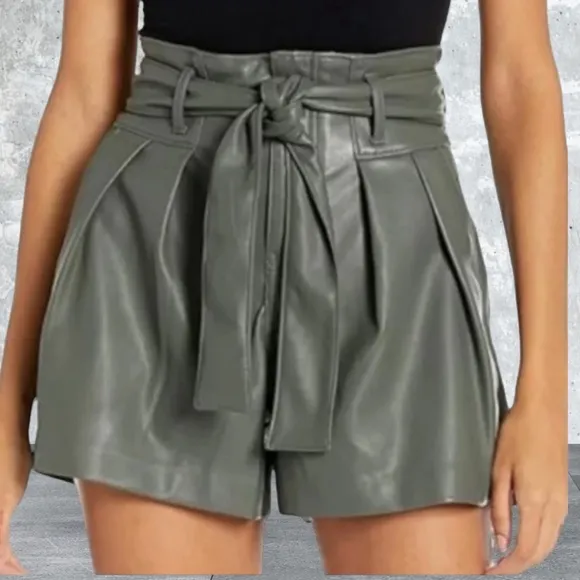 NWT BlankNYC faux leather high rise zippered shorts, tie front, pockets SZ 28