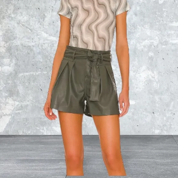 NWT BlankNYC faux leather high rise zippered shorts, tie front, pockets SZ 28