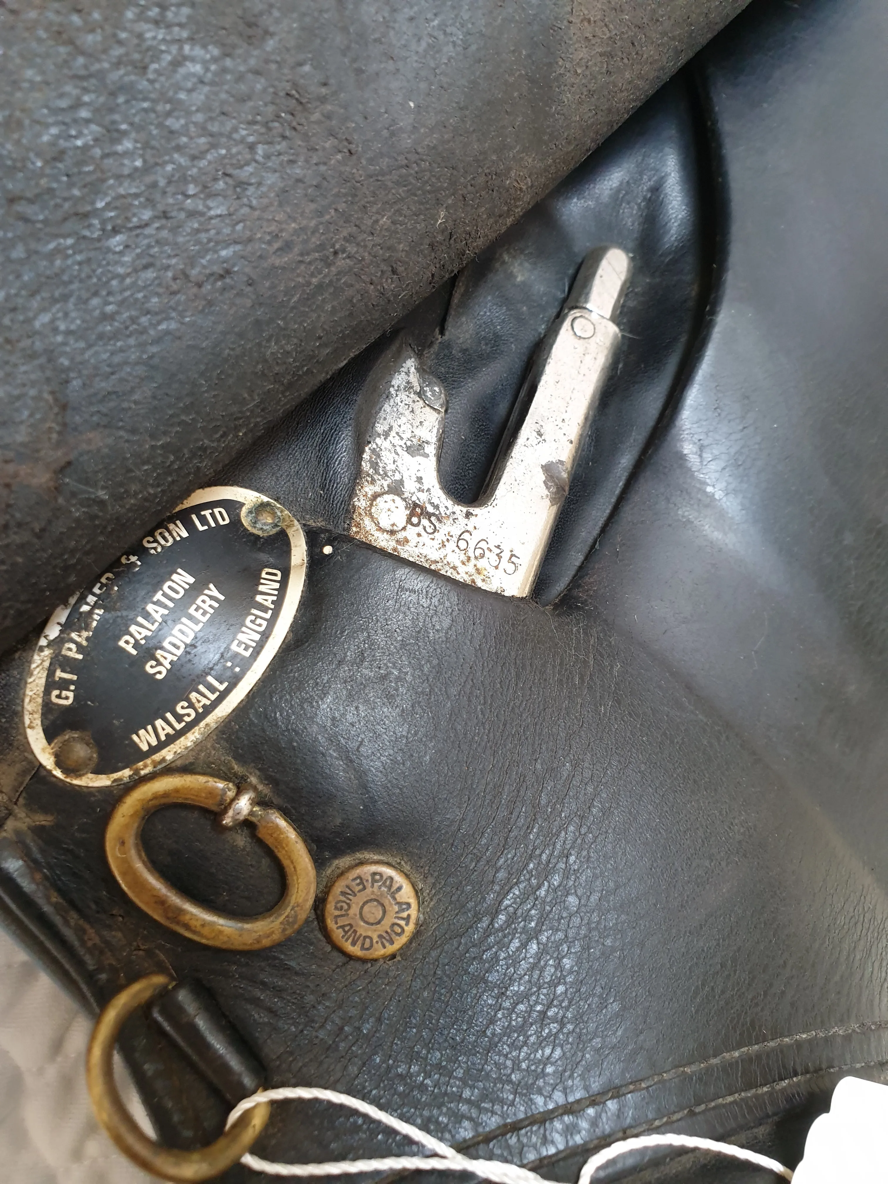 Palaton Saddlery 18" med black GP leather saddle