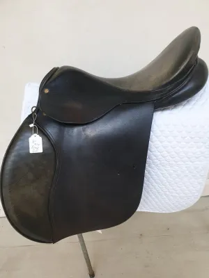 Palaton Saddlery 18" med black GP leather saddle
