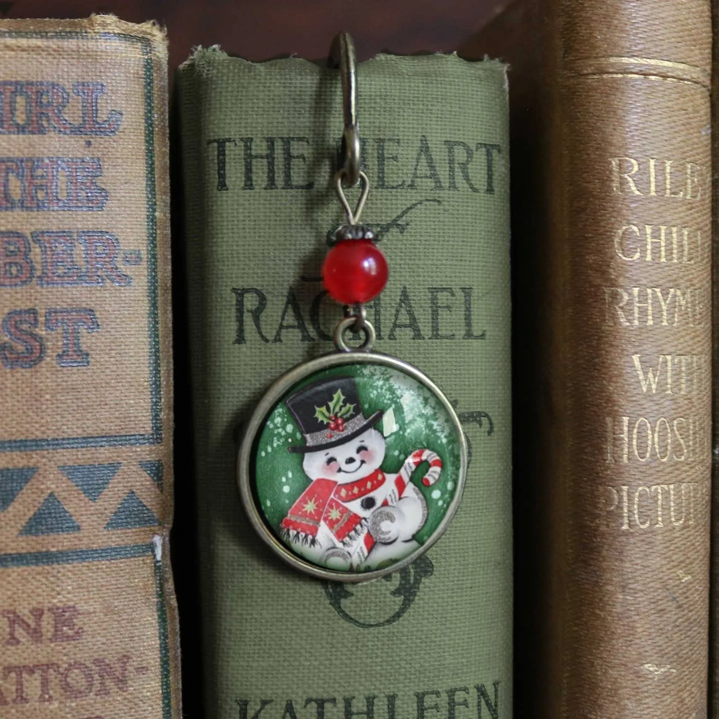 Retro Snowman Book Hook
