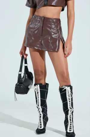 STORM BREWING SKORT WITH SIDE ZIPPER