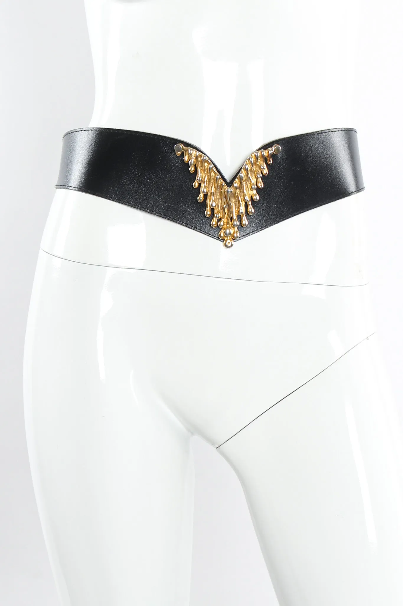 V Drip Brutalist Wing Belt