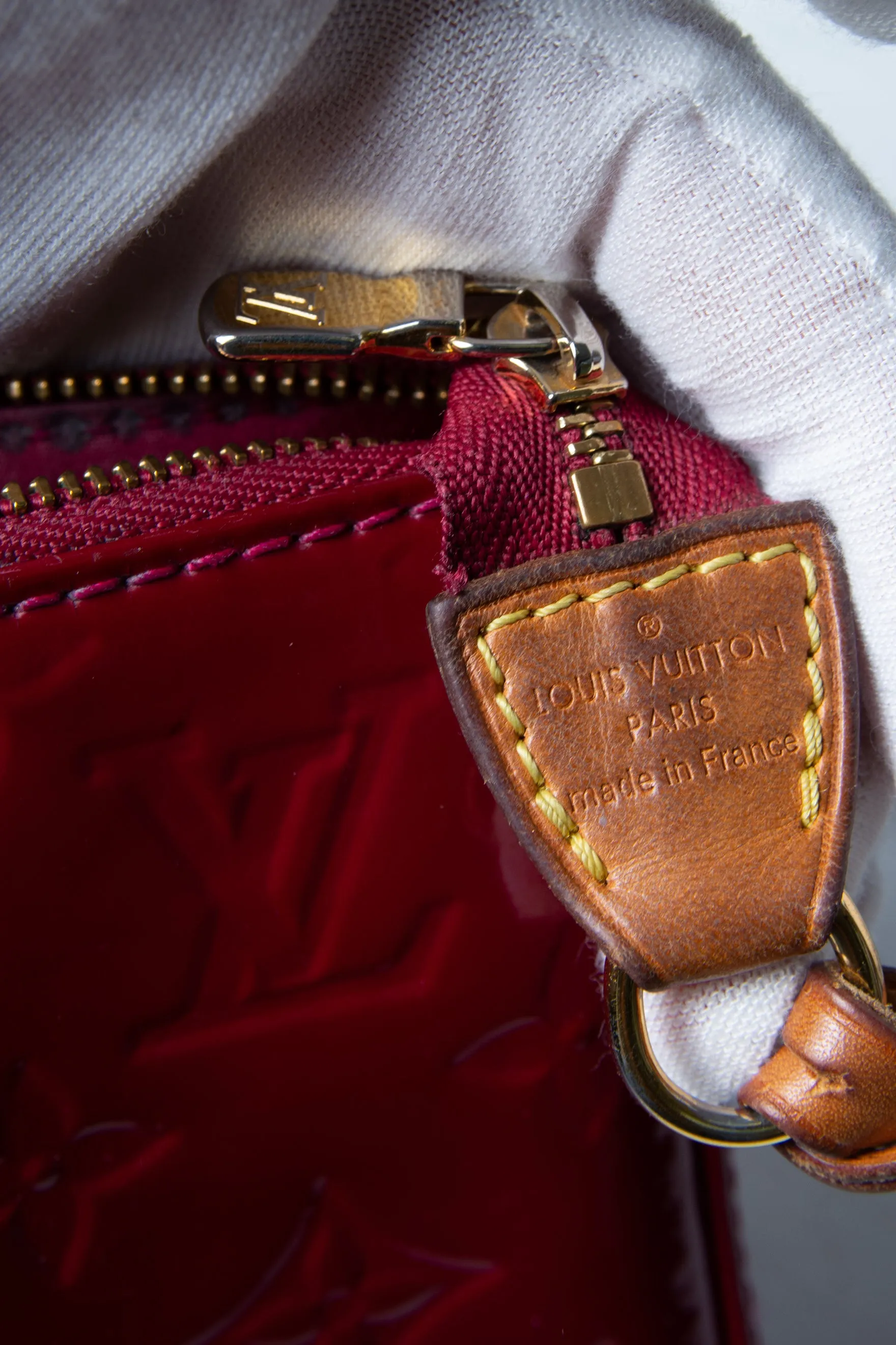 Vernis Bag in Red